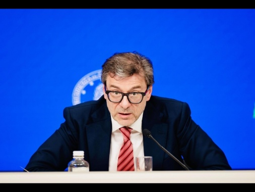 Giorgetti, daremo risposte su Unicredit, Mef-Chigi allineati