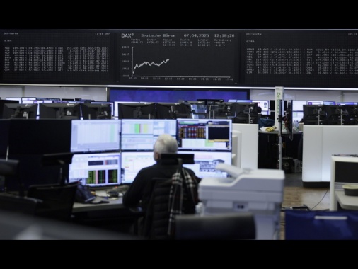 Borsa: l'Europa apre in rialzo, spinta dallo stop ai dazi