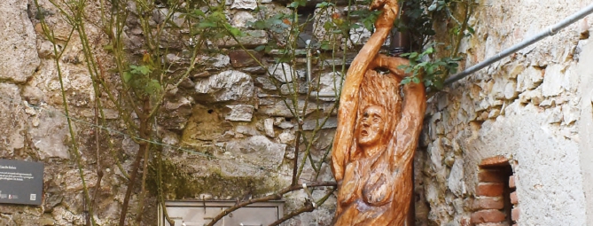 Castello Cabiaglio: il paese delle statue di legno