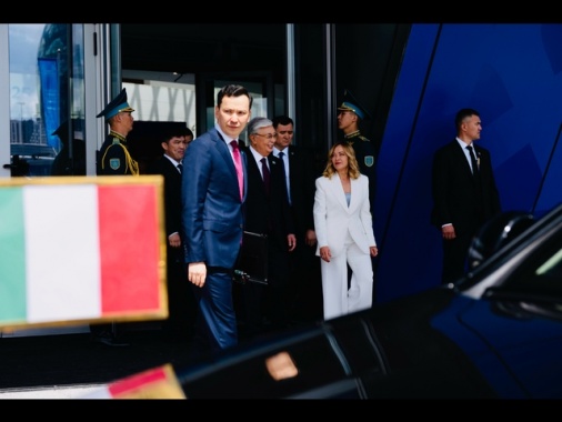 Meloni, la Francia è una nazione amica, si è montata molta panna