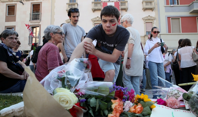 La manifestazione contro la violenza e nel ricordo di Vasilica Potincu (Foto Loris Marini)