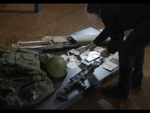 Mosca conferma, alcuni aerei distrutti in attacco Kiev