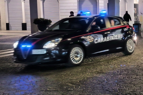 L’aggredito reagisce con le arti marziali, il rapinatore scappa