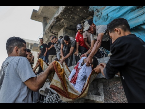 Difesa civile palestinese, 38 morti in attacchi israeliani