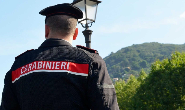 Travolta dal treno, tragedia a Laveno