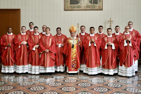 Nuovi sacerdoti «testimoni della gioia di vivere»