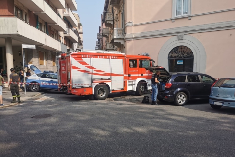 Precipita nel vuoto, tragedia in via Indipendenza