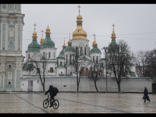 In attacco su Kiev danneggiata la cattedrale di Santa Sofia