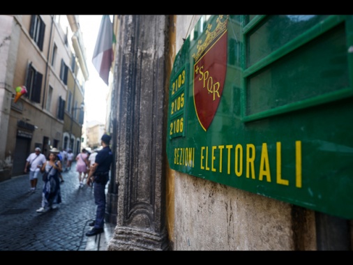 Raccolte 50 mila firme per pdl per abolire quorum ai referendum