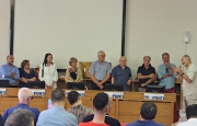 Ultima campanella, l'abbraccio al Ponti
