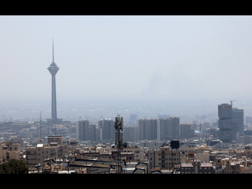 'Un attacco israeliano colpisce la tv di Stato iraniana'