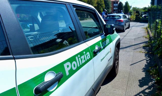 L’auto è stata notata dalla Polizia locale (foto Archivio)