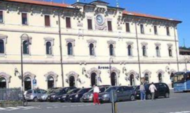 Giovane senzatetto trovato morto in stazione ad Arona