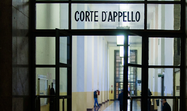 Gli avvocati Alberto Borbon ed Ermanno Talamone al processo d’appello di Mensa dei Poveri