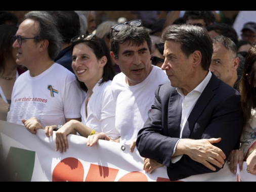 Conte, progressisti si riuniscano a L'Aia per dire no al riarmo