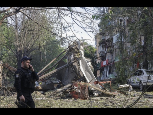 Kiev, un morto e diversi feriti negli attacchi russi con droni