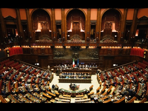 Risoluzioni separate per le opposizioni,M5s chiede 'stop riarmo'