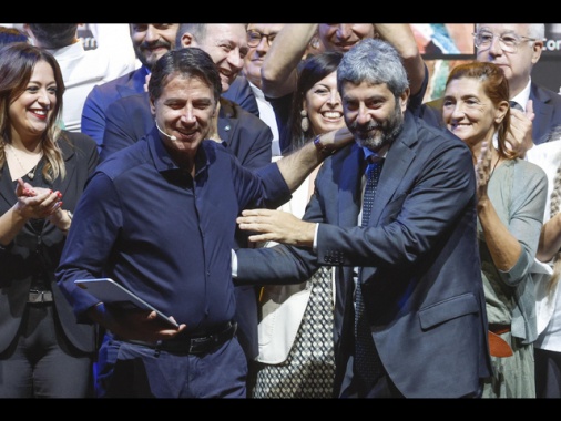 Il M5s supera definitivamente il limite al doppio mandato