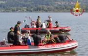 Barca in emergenza, vigili del fuoco a lezione sul lago di Varese