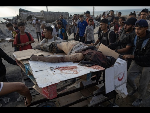 Hamas, 'raid israeliani su Gaza, 79 morti in 24 ore'