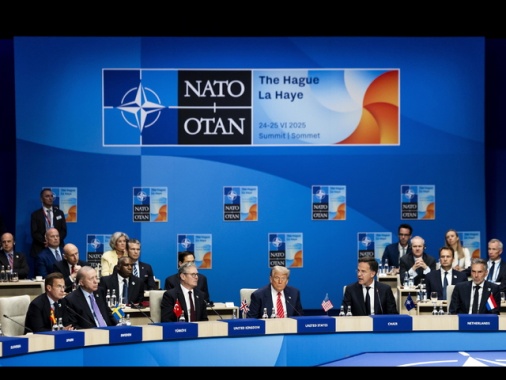 Starmer, sull'Ucraina la Nato non cambia posizione