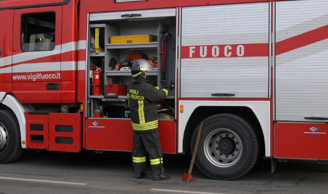 Un intervento dei vigili del fuoco al Sacro Monte
