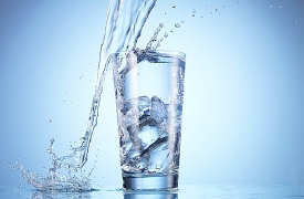 L’acqua è salute. Con la “manica di Ippocrate” gli antichi greci già la filtravano