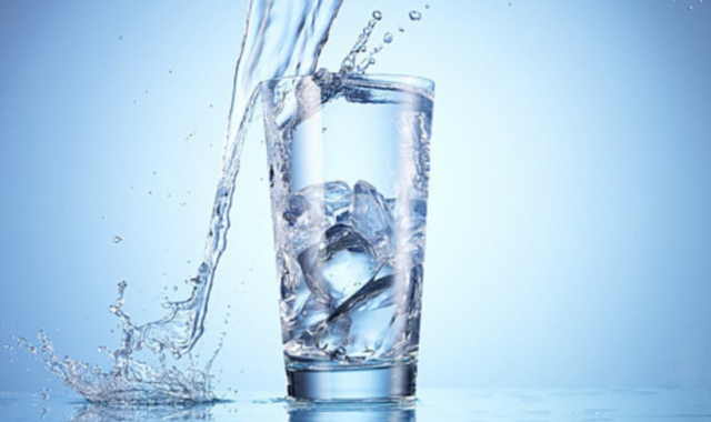 L’acqua è salute. Con la “manica di Ippocrate” gli antichi greci già la filtravano