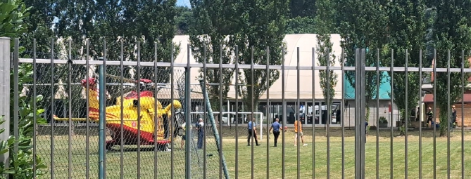 Cade dalla tettoia dell’oratorio, 16enne in ospedale