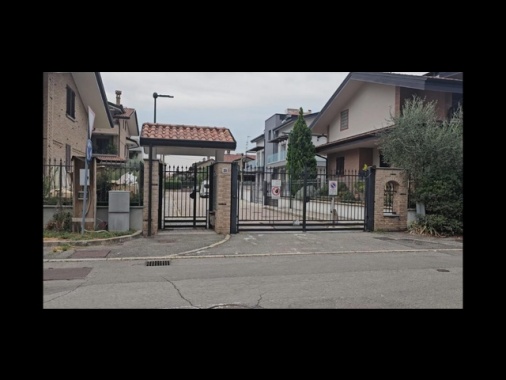 Sterminò la famiglia a Paderno, condannato a vent'anni