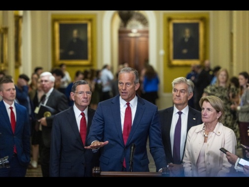 Senato Usa apre il dibattito sulla legge di spesa di Trump