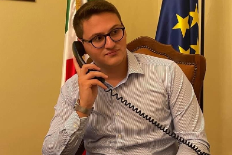 Cade un ciclista, il Comune deve risarcire e rischia il fallimento