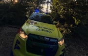 Cade in bici, 12enne soccorso in elicottero