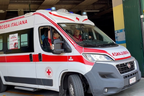 Infilzato sulla recinzione, 13enne soccorso a Samarate