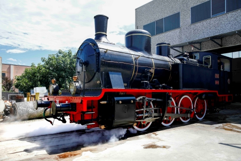 Laveno: a bordo del treno che sbuffa