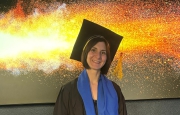 Lavoro, figli e nuova gravidanza: si diploma con 100