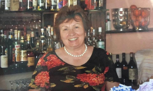 Anna Strola, storica gestrice del Gigi Bar di Stresa, è morta a 83 anni