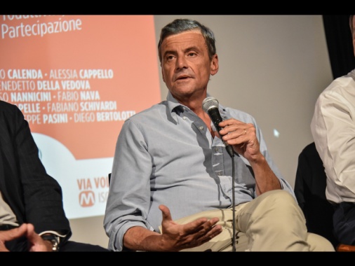 Calenda,da Ue a Giappone,tutti reagiscano o 30% sarà solo inizio