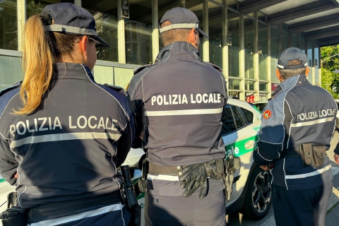 Polizia locale in stazione e nuova ordinanza anti-alcol