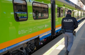 Tragedia sui binari, treni bloccati. Disagi anche nel Varesotto