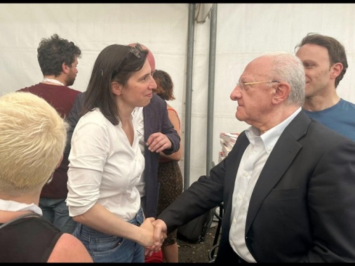De Luca verso apertura a candidatura Fico in Campania