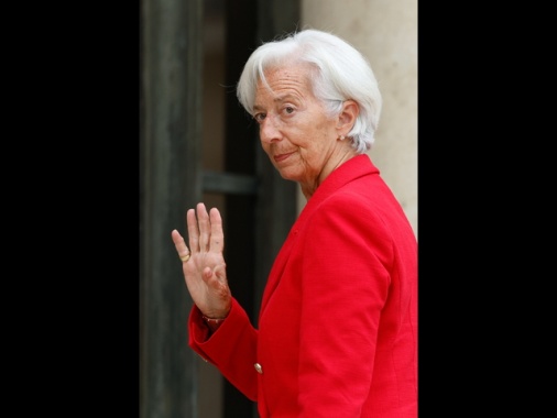 La Bce lascia i tassi invariati al 2%
