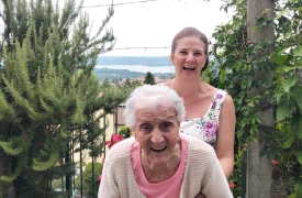 I 104 anni di Ernesta, tra letture e famiglia