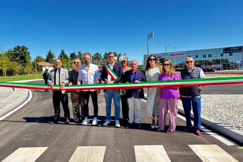 Gallarate, inaugurata la nuova rotonda di viale Milano