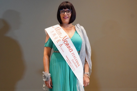 Donatella è Miss Nonna Fashion