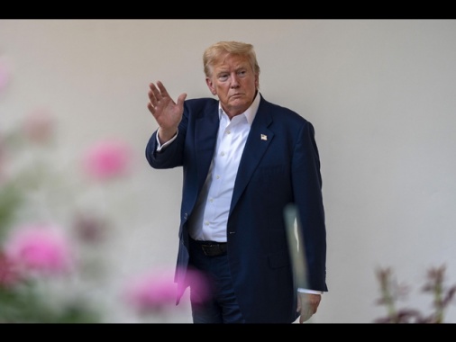 Trump, multa a India perché compra energia da Mosca