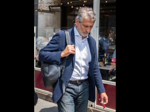 Tancredi a Marinoni, 'so che sei in conflitto di interessi'