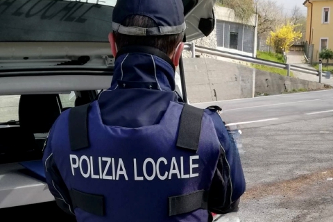 Sparito un giubbotto antiproiettile, agente indagato per peculato