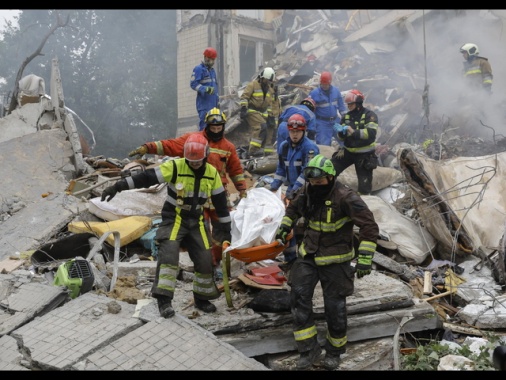 Ucraina, un morto e 9 feriti per attacco russo su Kherson