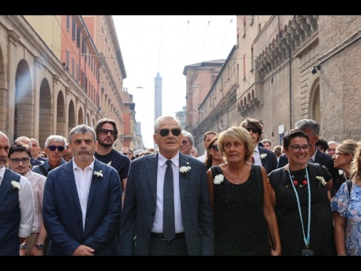 Bolognesi a Meloni, 'no a riscritture della storia'